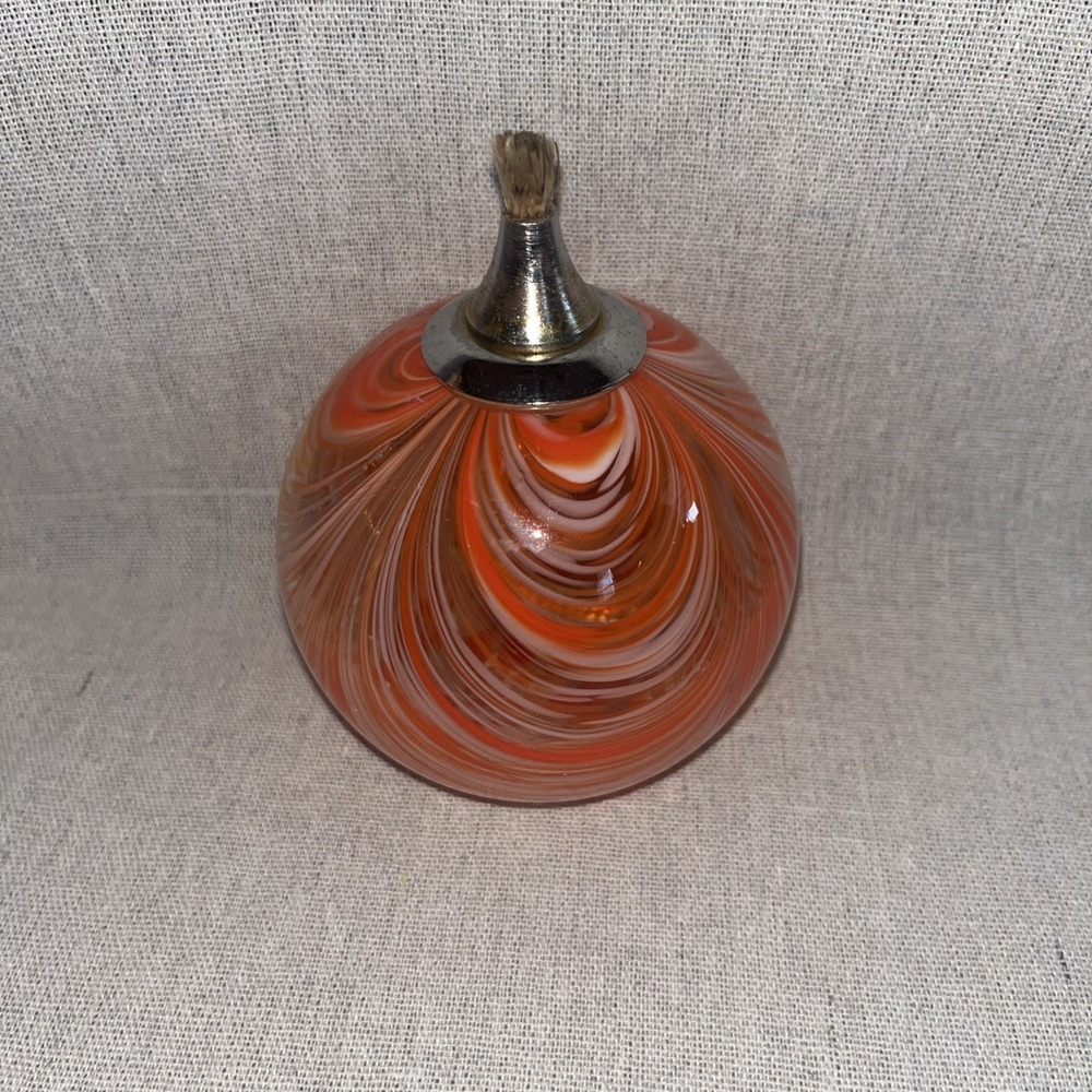 VTG Hand Blown Art Glass Oil Lamp/Paperweight. Made In Poland. 4.5" tall